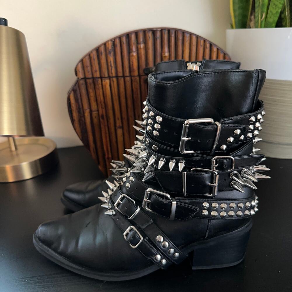 CURRENT MOOD x DOLLS KILL Rocked All Over Studded Boots Black Silver Sz 7 - Picture 4 of 9